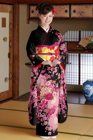 104-L-kaw0025 振袖レンタル　振袖Lサイズ 　桜と菊の花尽くし　黒地ピンク