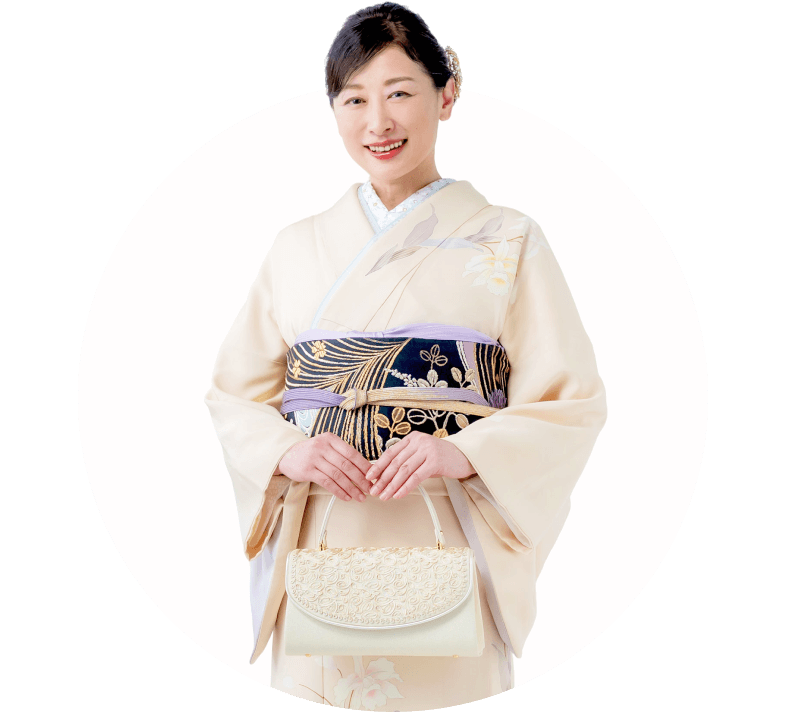 訪問着を着た女性