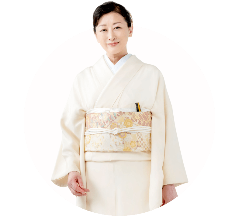 色留袖を着た女性