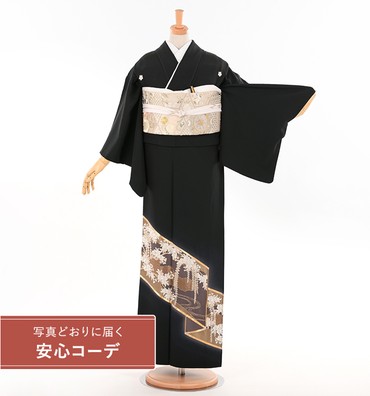 【写真どおりに届く安心コーデ】黒留袖レンタル　黒留袖Sサイズ　刺繍：絵巻文様　五つ紋：桔梗