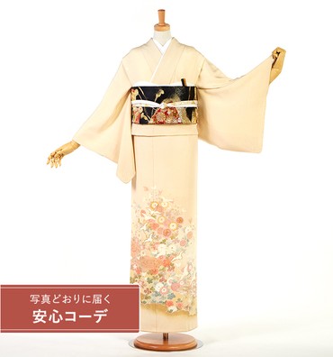【写真どおりに届く安心コーデ】色留袖レンタル　色留袖Lサイズ　四季花と鶴　クリーム　五つ紋：桔梗