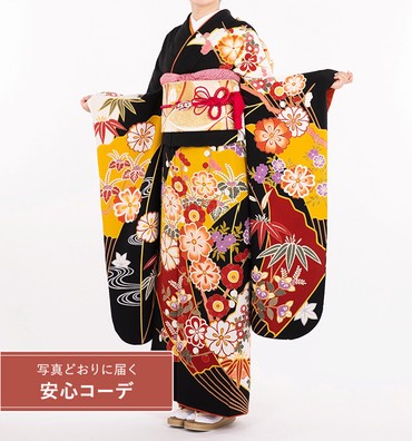 【写真どおりに届く安心コーデ】振袖レンタル　振袖Mサイズ　紅型風　扇面草花図　黒