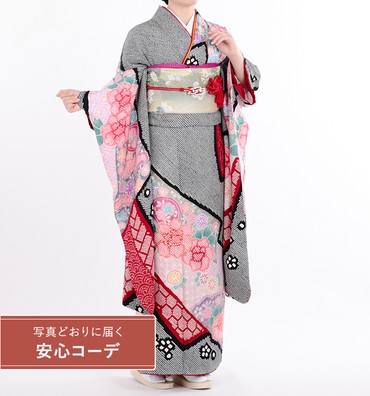 【写真どおりに届く安心コーデ】振袖レンタル　振袖Sサイズ　絞り：束ね熨斗に華　黒/赤